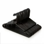 06-pack of durable tubular hangers